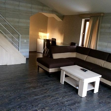 Family Room In Bakuriani Bagian luar foto
